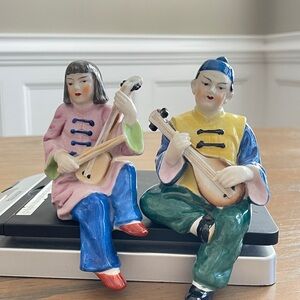 Vtg Occupied Japan Shelf sitting pair of figurines Traditional Musicians Playing